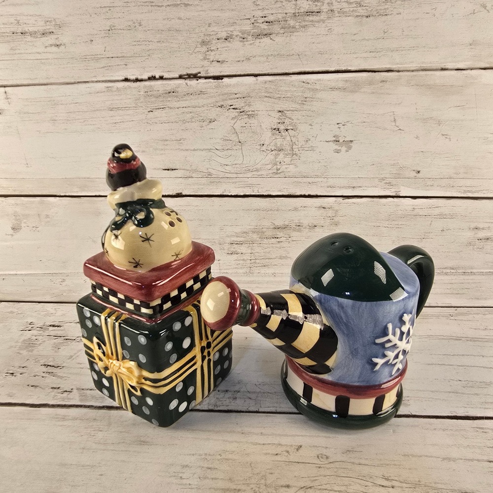 Sakura Hand Painted Ceramic Snowman Gift and Watering Can Salt Pepper Shaker Set